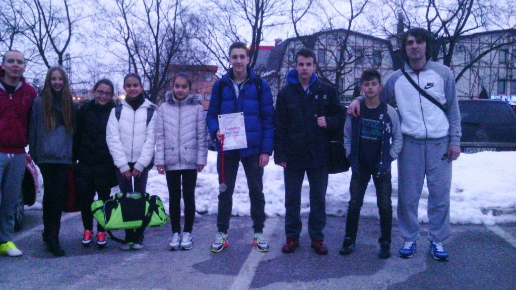 karataši Porto Tolera sa trenerom Jerkom Srzentičem