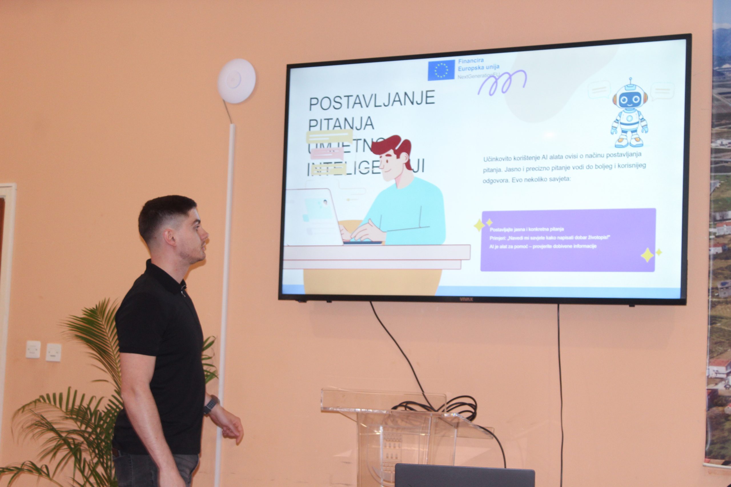 Edukacije o umjetnoj inteligenciji i sigurnosti na internetu održane u Opuzenu